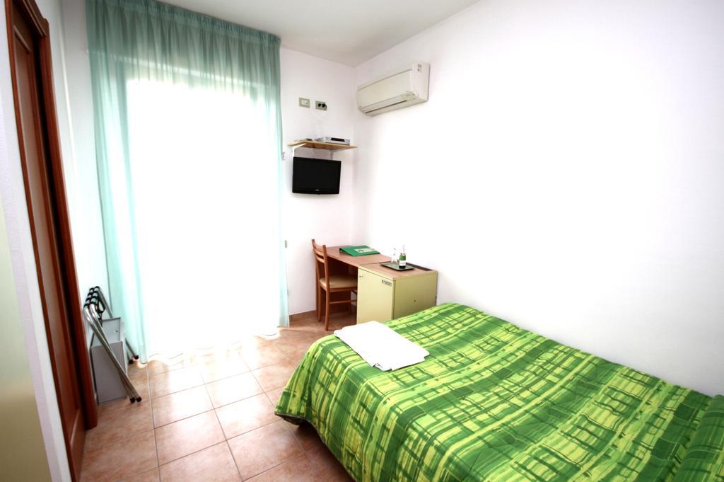 Hotel Alguer Habitación foto
